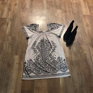 ***4/$20***BCBG MAXAZRIA Casual Top